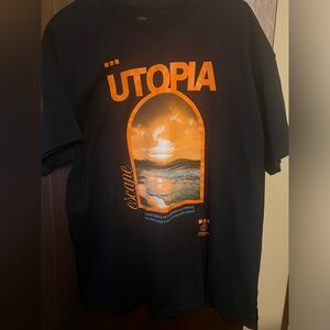Black Utopia Graphic T-Shirt XL New never worn